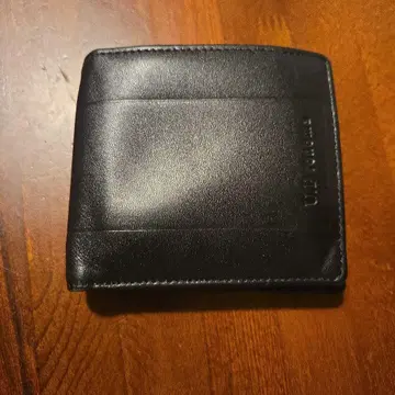 블랙 가죽 접이식 지갑