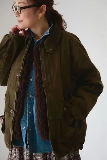 REMI RELIEF x HUG O WaR 콜라보 헌팅 자켓