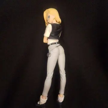 인조인간 18호 피규어