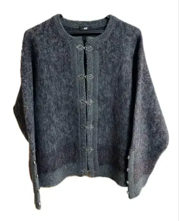 [ HARE ] 메탈 버튼 태피스트리 니트 가디건