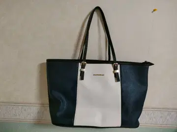 [ 사만다 타바사 ] 네이비와 화이트의 토트백