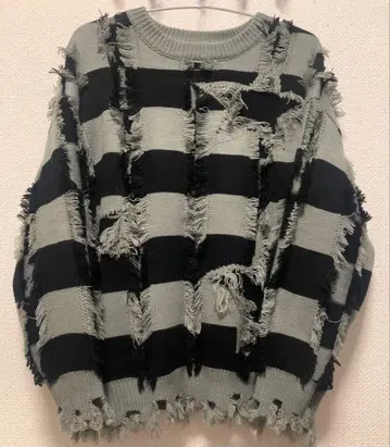 [ NIHAOHAO ] 빈티지 스타 프린트 니트 스웨터