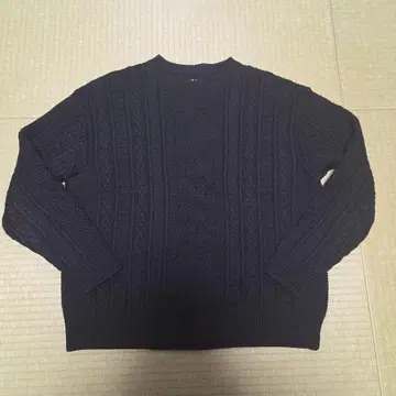 완판템 BATONER 케이블 니트 블랙 L 사이즈 새상품급 블랙