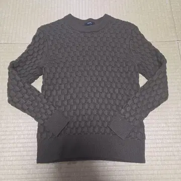 새상품급 최근 모델 Theory 케이블 니트 카키 S 사이즈 띠어리