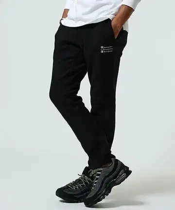 M/삼연 로고/나노 유니버스 x 챔피온/콜라보/스웨트 팬츠/블랙