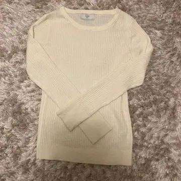 예나스로브 아이보리 리브 니트 긴팔