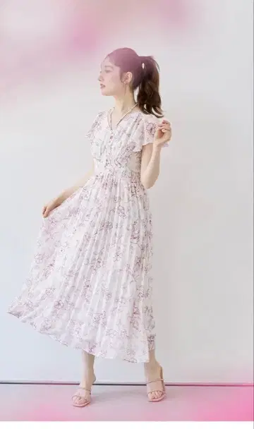 펄 장식 넥 리본 수채화 라인 플라워 플리츠 원피스