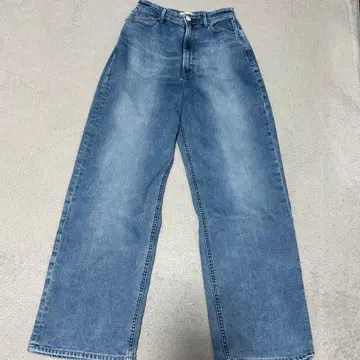 Really Light 루즈 스트레이트 'JOAN' yanuk 26