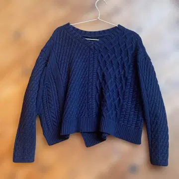 네이비 케이블 짜임 스웨터 S