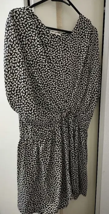 ships 꽃무늬 반팔 무릎 기장 원피스