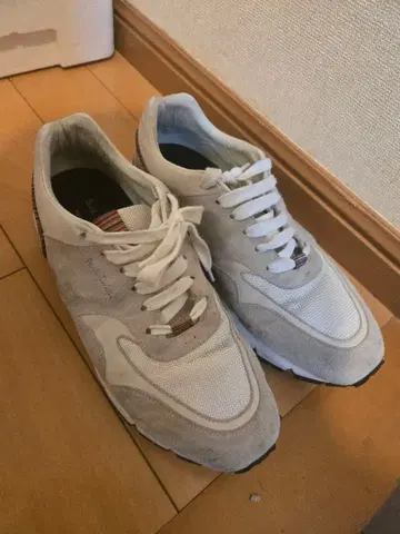 이탈리아제 폴스미스 스니커즈