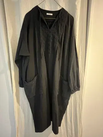 susuri 브뤼겔 원피스