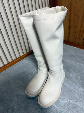 ZARA 러버 부츠 롱 화이트
