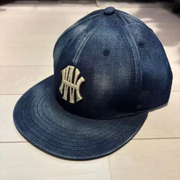 THEHWDOGANDCO GINZA SIX EXCLUSIVE ITEM