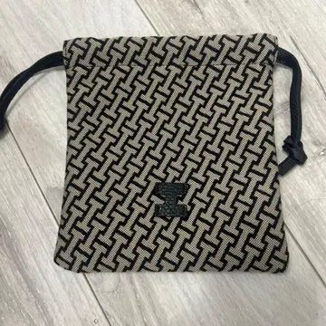 IACUCCI 모노그랑마 파우치 새상품급