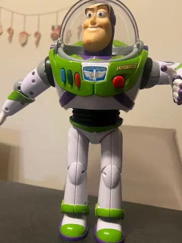 토킹 액션 피규어 버즈 라이트이어