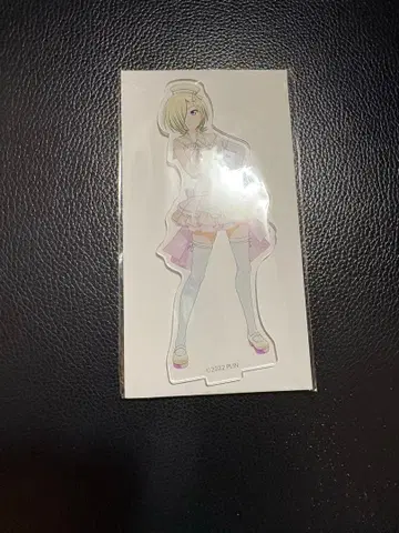 니지가사키 제비뽑기당 B상 미아 테일러 아크릴 피규어 2