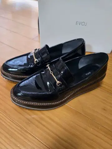 EVOL 에나멜 비트 로퍼 블랙 24.5cm