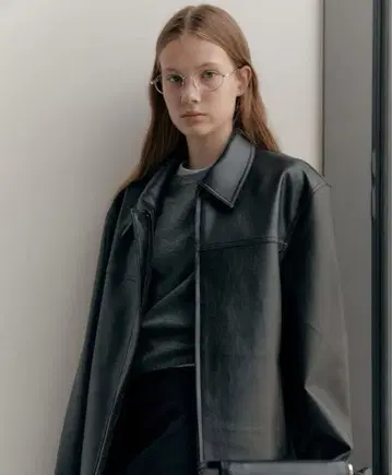 LOW CLASSIC FAKE LEATHER JACKET : BLACK