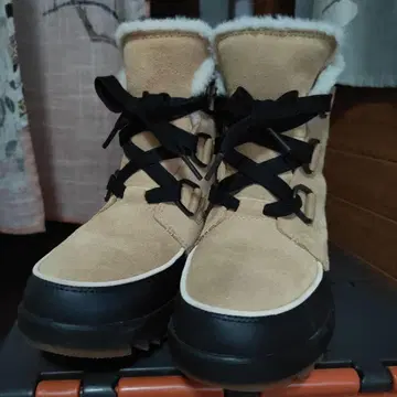 SOREL 어그 부츠 베이지/블랙