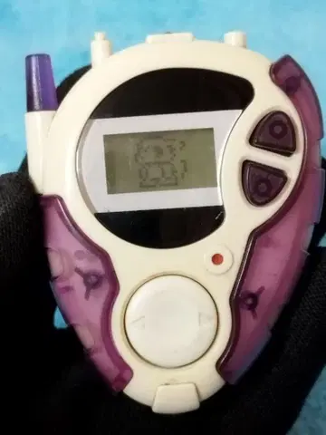 디지바이스 해외판 디지몬 어드벤처 02 이슬이 컬러