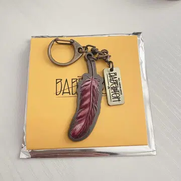 미세스 바벨 BABEL 가챠 깃털 키링 오모리 모토키