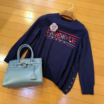 네이비 긴팔 니트 FAVORITE 자수