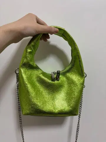 미사용 새상품 M Rose Candy Bag 메탈릭 가죽 미니백