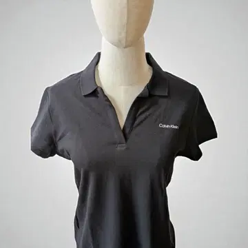 캘빈 클라인 피케 셔츠 블랙 심플 옷깃 원 포인트 반팔