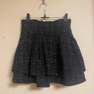 미셸 마카롱 슬림 레그가 되는 트위드 스커트 (이너 팬츠 포함)