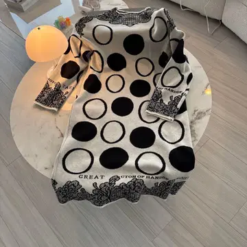 코튼 소재 긴팔 원피스 그레이 x 블랙