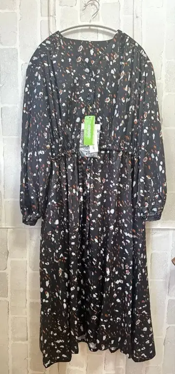 새상품 dinos so close 디노스 소클로스 원피스 M