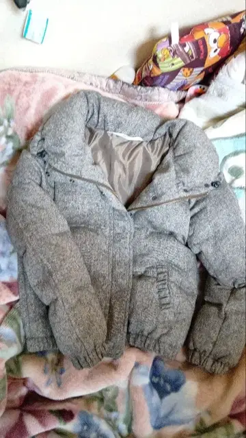 그레이 다운 자켓 M 사이즈 소매 밴딩