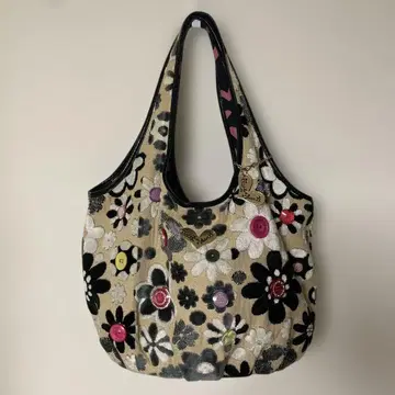 [xmas 세일] Think Bee! 마가렛 토트백 장식 버튼