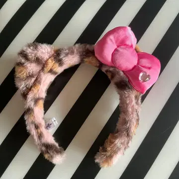 USJ 퍼 달린 머리띠 핑크 리본 헬로키티