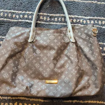 russet 그레이 핸드백