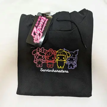 모모클로 x 산리오 후드티