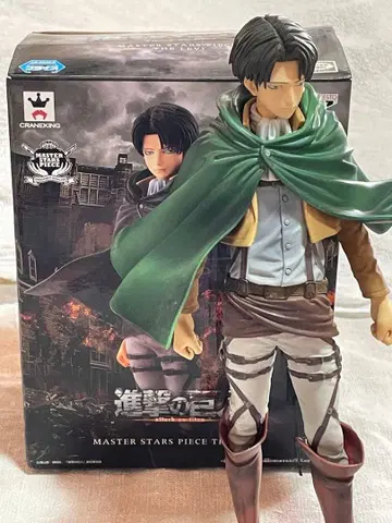 진격의 거인 리바이 피규어