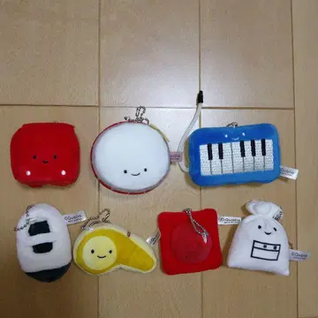 쿠오리아 학교의 봉제 인형 피아니카 실내화