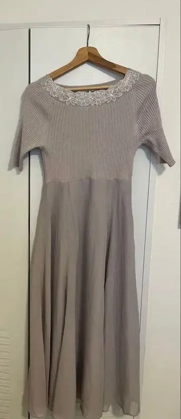 반팔 니트 원피스