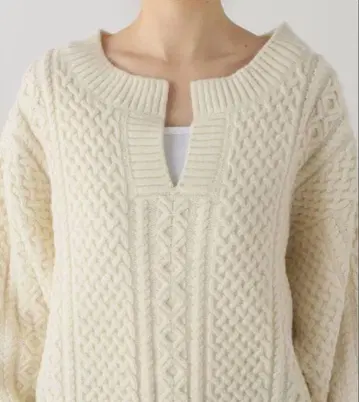 Plage 플라주 아란 숏 풀오버 니트 새상품급