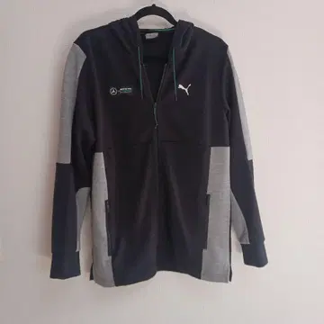 푸마 메르세데스 AMG 페트로나스 후드티