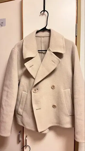 UNIQLO 아이보리 더블 브레스트 피 코트