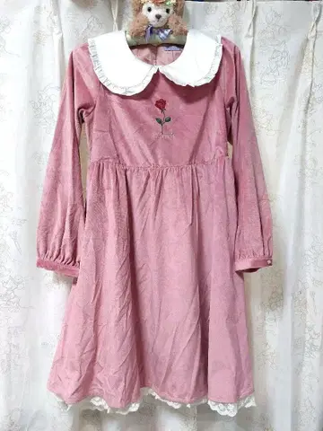 kawaii 핑크 꽃 자수 긴팔 원피스