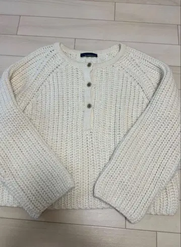 거의 미사용 헨리넥 니트 오버 사이즈 스웨터/니트 화이트