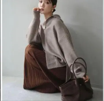 신상 뤼미에 플리츠 라인 스커트 BROWN Lumier