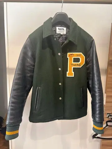 새상품급! 페로우즈 바시티 자켓 사이즈 40