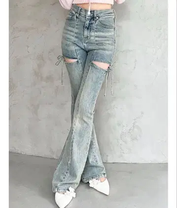 컷 아웃 리본 데님 팬츠