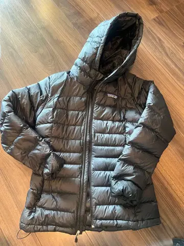 Patagonia 블랙 다운 자켓 XS