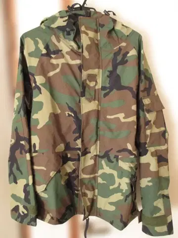 하자품 새상품 BAF제 미군 ECWCS 사이즈 M 고어텍스 후드티